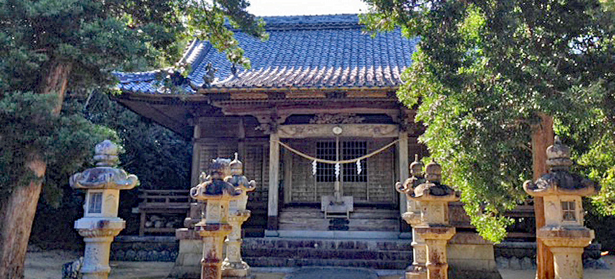 女體神社
