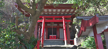 新宿稲荷神社